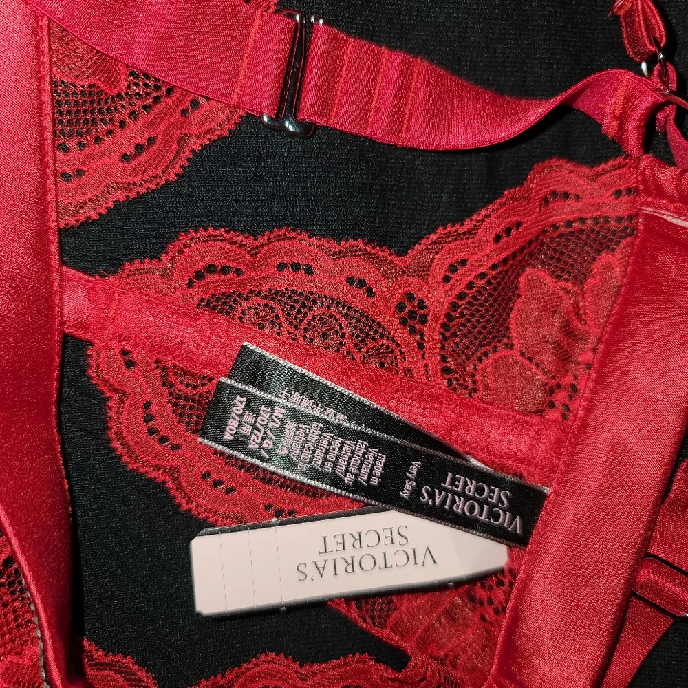 Victoria Secret - Picture 11 of 15